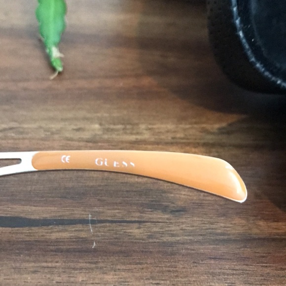 Guess | sunglasses - Picture 7 of 8